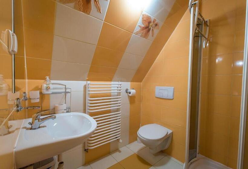 سوییت خانوادگی, Apartamenty I Pokoje Gościnne Nowita