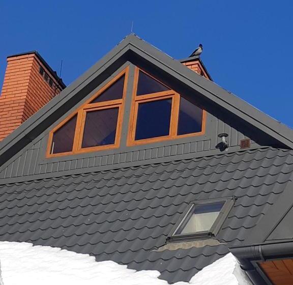 سوییت جونیور, Apartamenty I Pokoje Gościnne Nowita