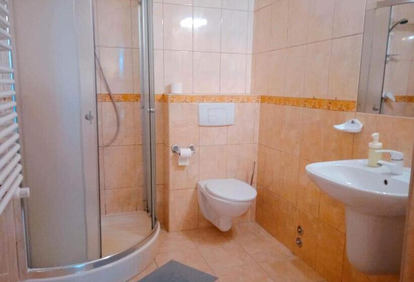 اتاق استاندارد, Apartamenty I Pokoje Gościnne Nowita