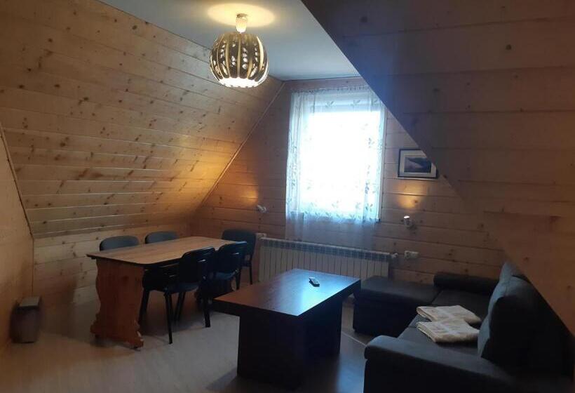 استودیوی استاندارد, Apartamenty I Pokoje Gościnne Nowita