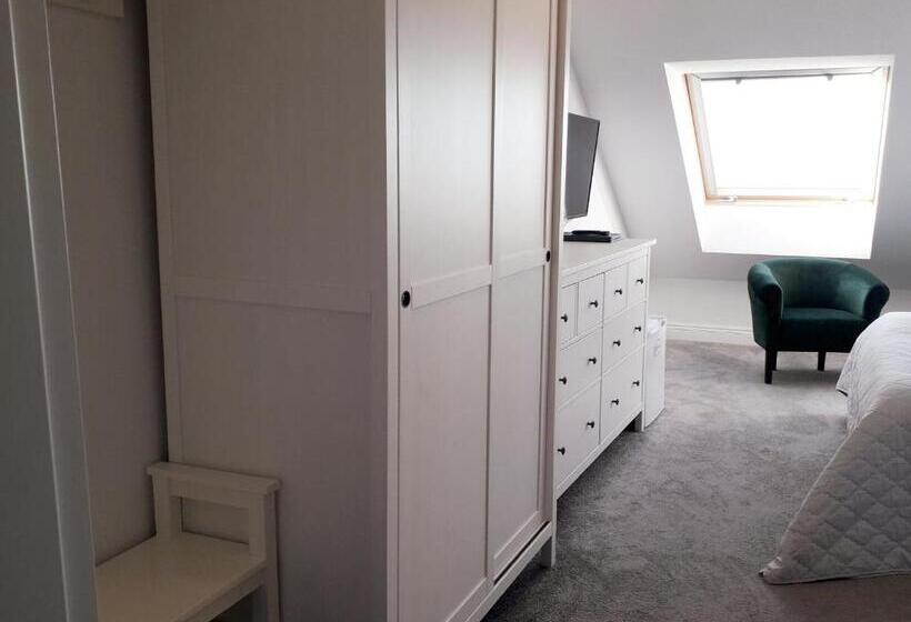 Номер Стандарт Вид на Озеро, Avila Park & Spa