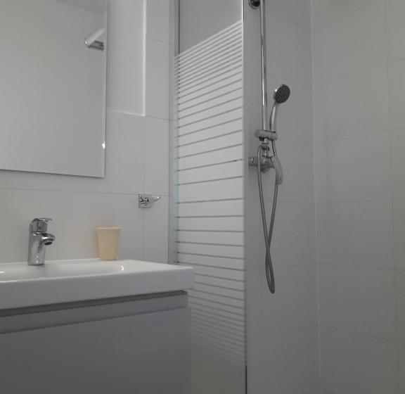 Номер Стандарт Вид на Озеро, Avila Park & Spa