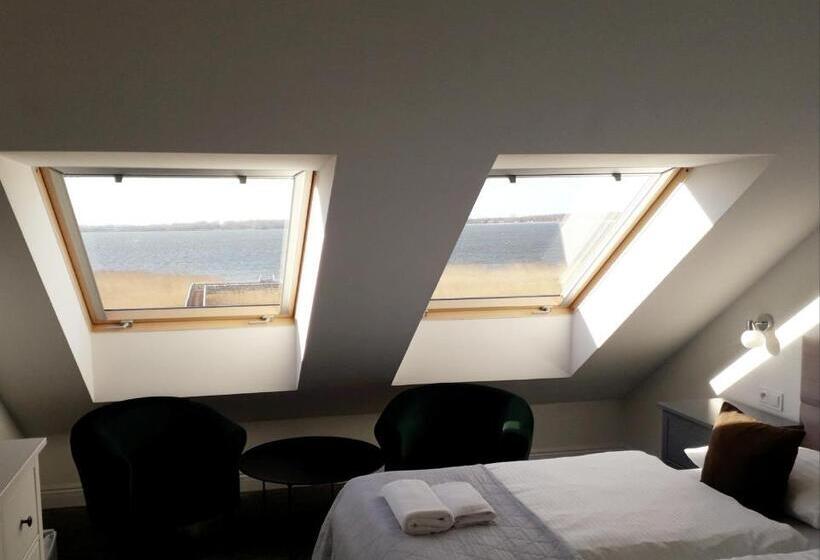 Номер Стандарт Вид на Озеро, Avila Park & Spa