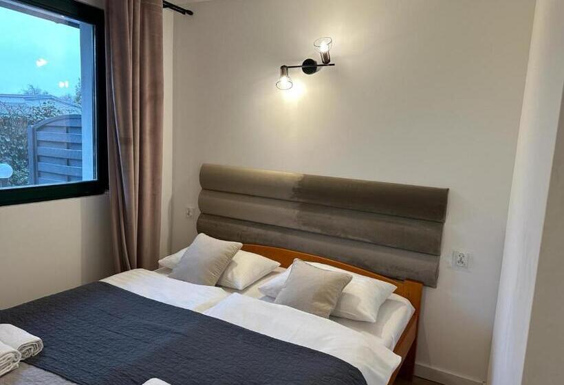 Четырехместный Номер Стандарт, Avila Park & Spa