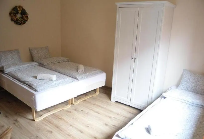 Standard Kolmen Hengen Huone, Babie Lato Bed&breakfast