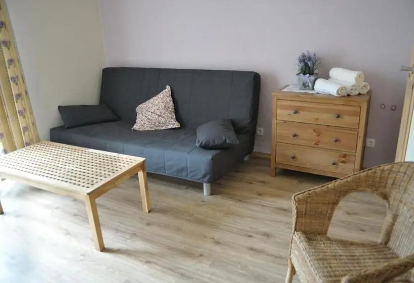 Perhehuone, Babie Lato Bed&breakfast