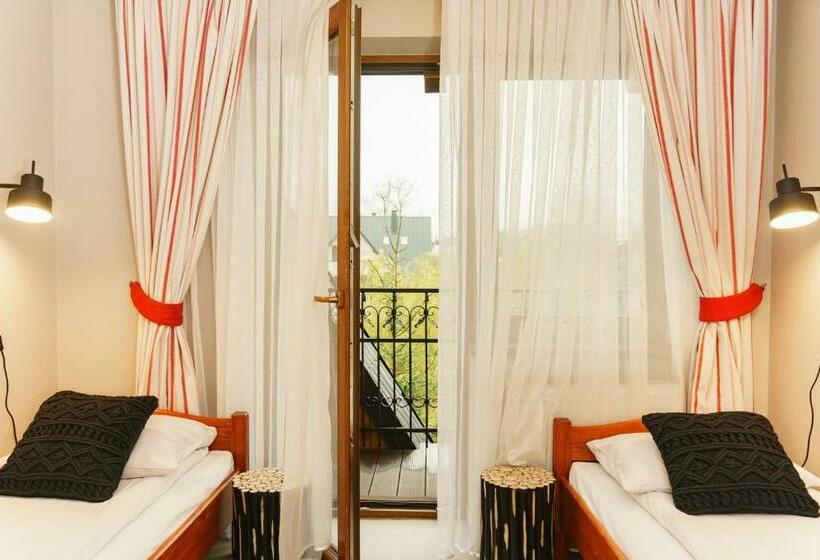 اتاق استاندارد, Dw Bogun