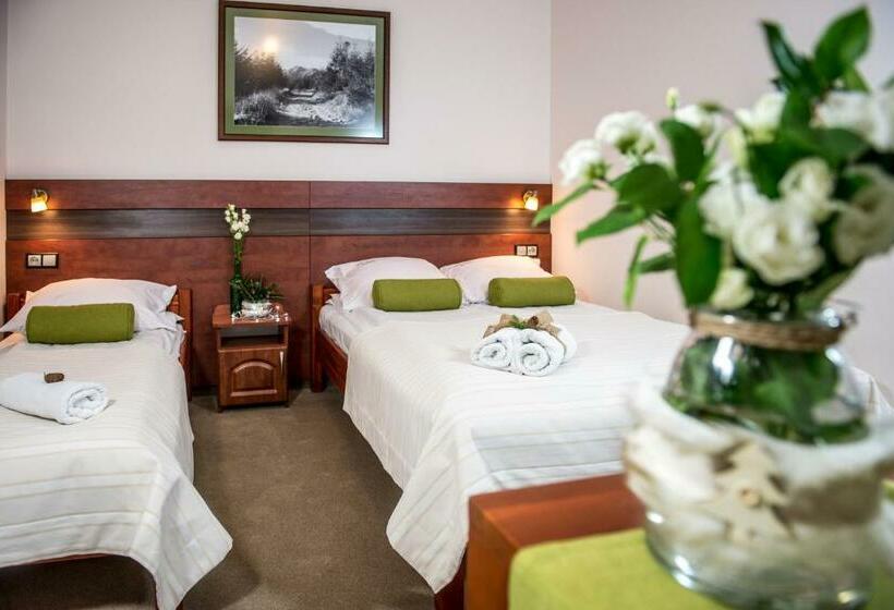 اتاق استاندارد سه نفره, Dw Bogun