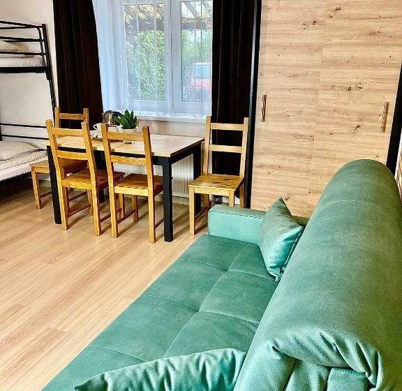 Четырехместный Номер Стандарт, Old Tree Home & Restaurant