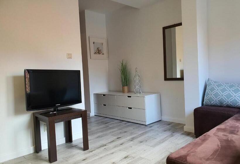 Huoneisto 1 Makuuhuone, Pensjonat Amber