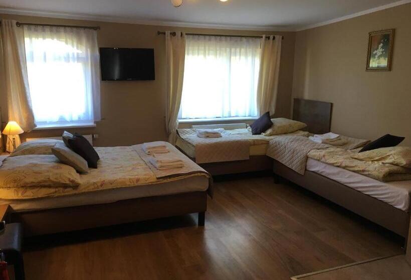 اتاق کلاسیک چهارنفره, Stratos