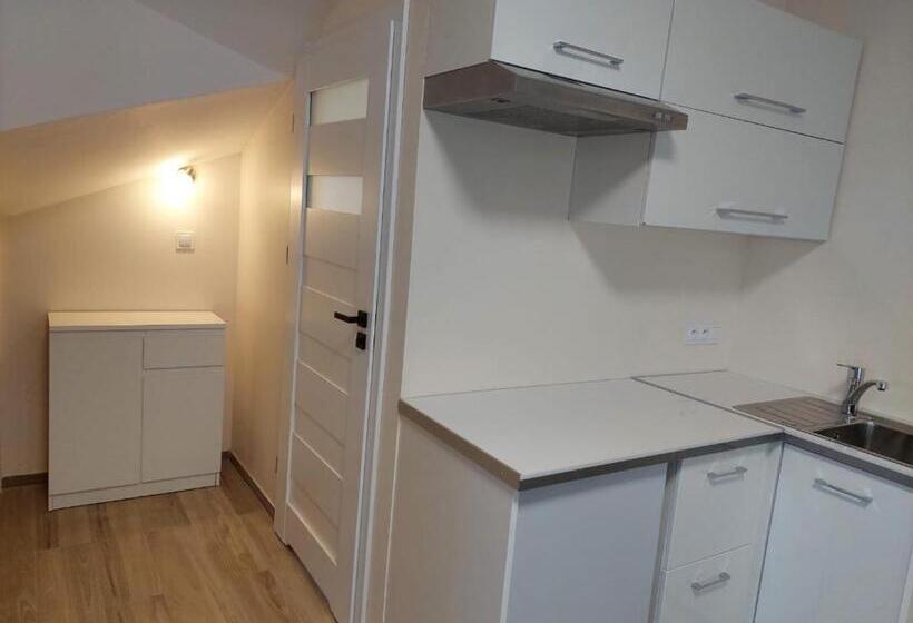 Вилла 2 Спальни, Szwajcarka