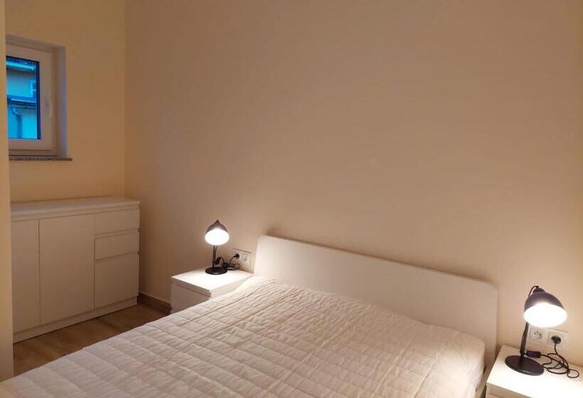 Вилла 3 Спальни, Szwajcarka