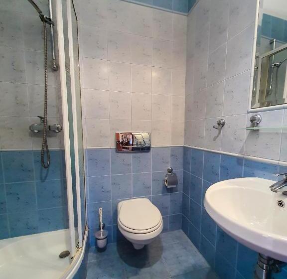 اتاق استاندارد سه تخته با بالکن, Villa Gemini