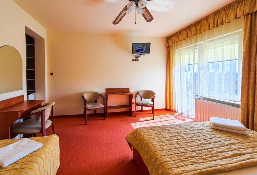 اتاق استاندارد سه تخته با بالکن, Villa Gemini