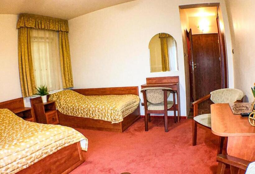 اتاق استاندارد سه تخته با بالکن, Villa Gemini