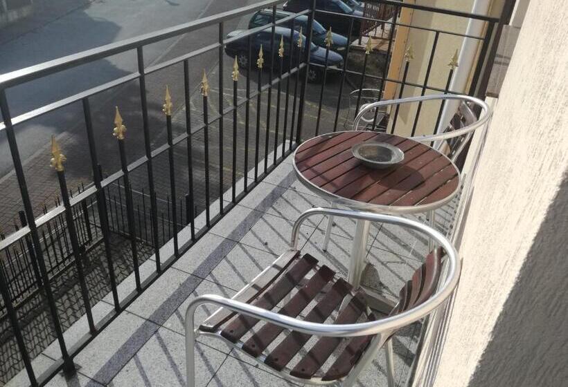 اتاق استاندارد با بالکن, Villa Minerva