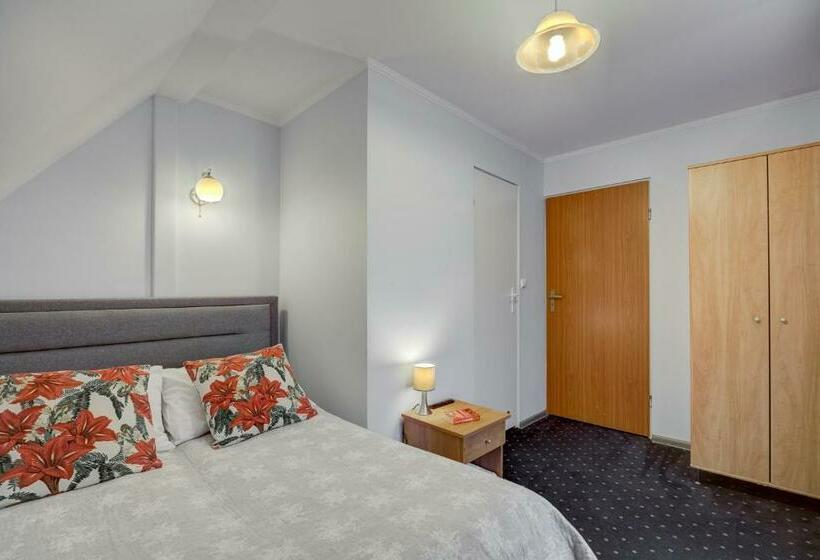 اتاق استاندارد, Willa Karla