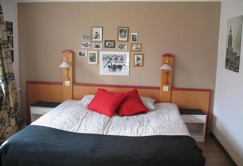 اتاق خانوادگی با چشمانداز کوه, Willa Pod Aniołem