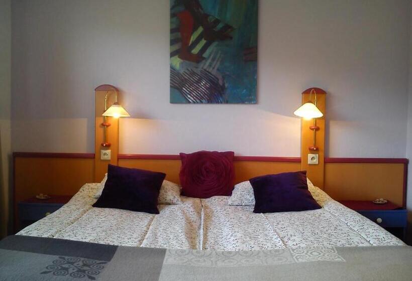 اتاق خانوادگی با چشمانداز کوه, Willa Pod Aniołem