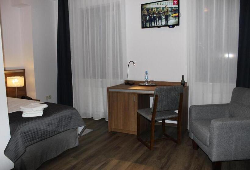 اتاق استاندارد یک نفره, Glas-hotel 3*