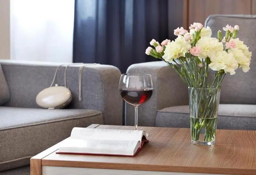 デラックスルーム, Glas-hotel 3*