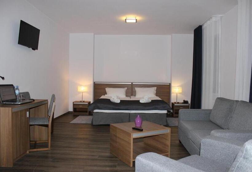 اتاق لوکس, Glas-hotel 3*