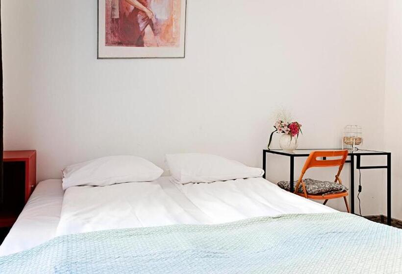 اتاق استاندارد, Hostel Królewska