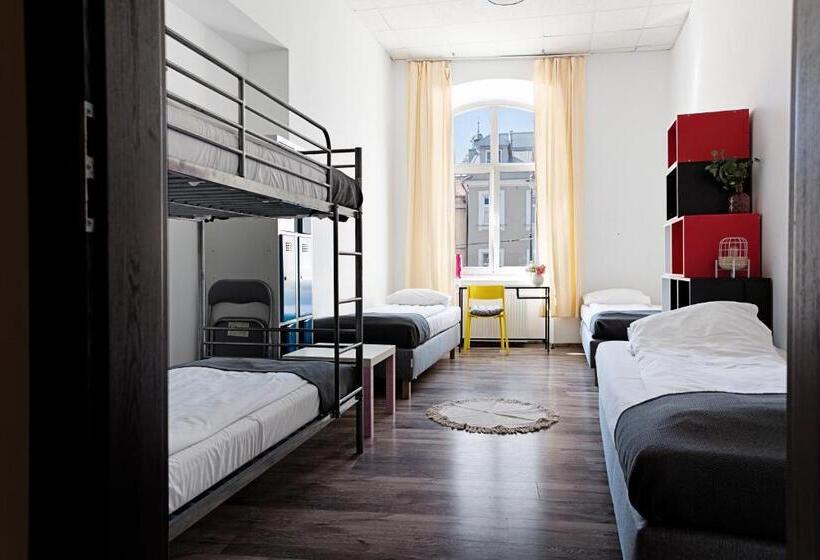 Четырехместный Номер Стандарт, Hostel Królewska