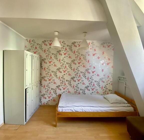 Кровать в Общей Комнате, Hostel Universus