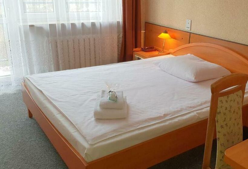 스탠다드 싱글 룸, Echo