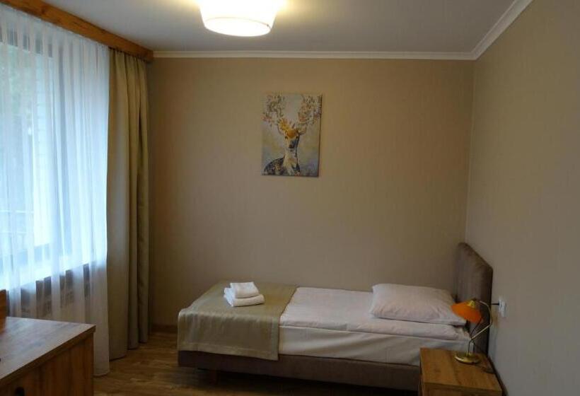 스탠다드 싱글 룸, Echo