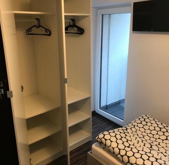 اتاق استاندارد با بالکن, Pokoje Gdynia