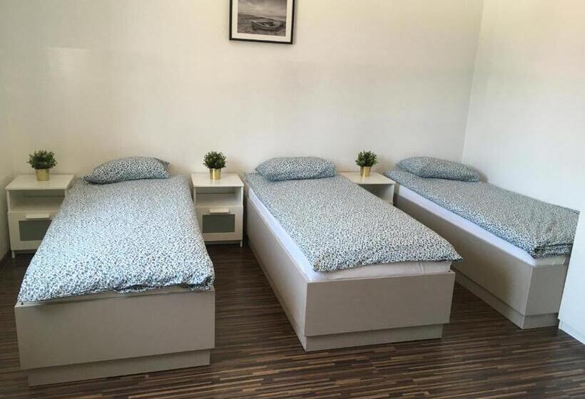 اتاق استاندارد چهار تخته, Pokoje Gdynia