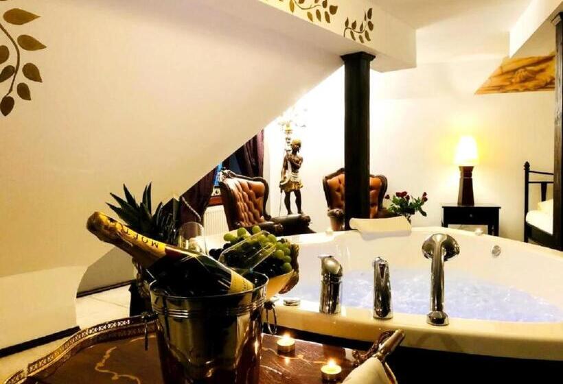 Люкс Повышенной Комфортности, Restauracja   Hotel Mocca D Oro