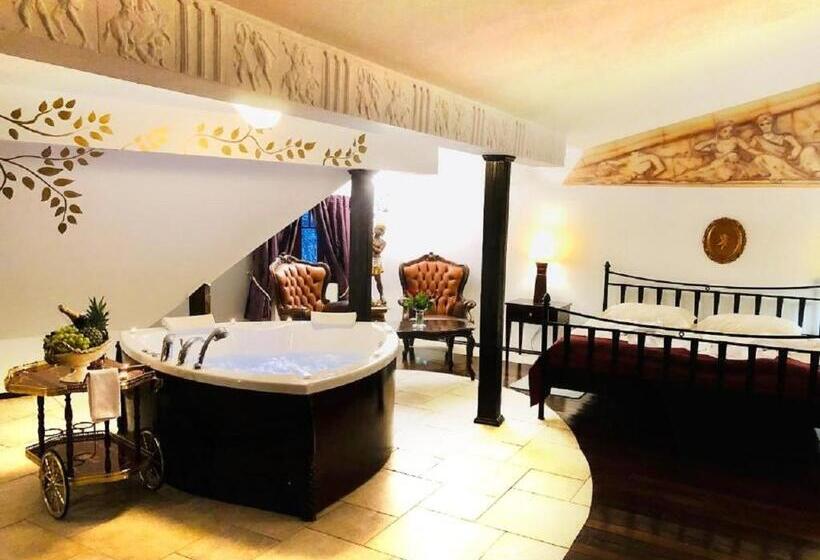 جناح ديلوكس, Restauracja   Hotel Mocca D Oro