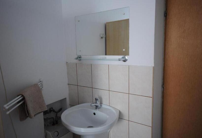 اتاق استاندارد, Wysoka Brama