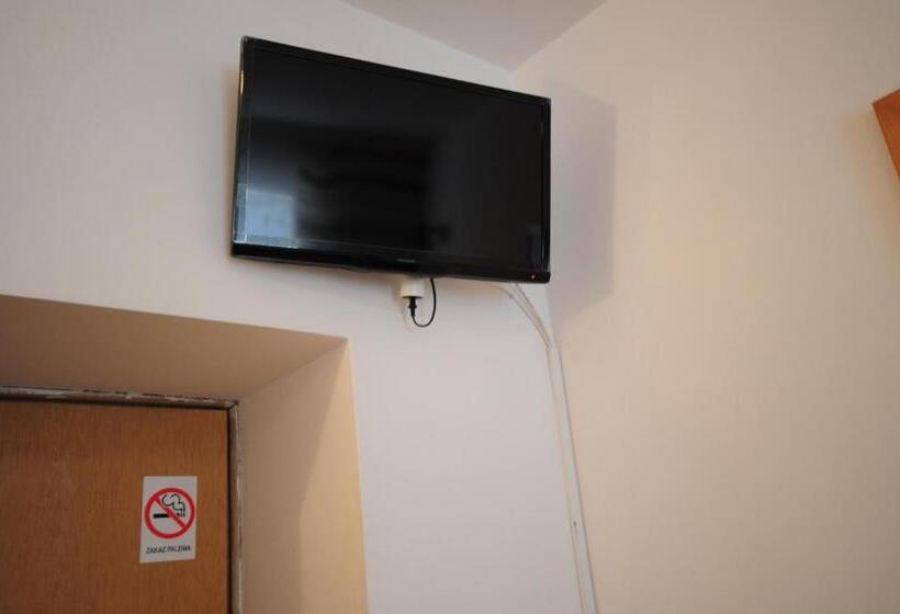 اتاق استاندارد چهار تخته, Wysoka Brama