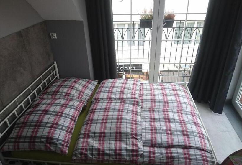 Номер Стандарт, Minihostel żary