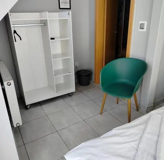 スタンダードルーム, Minihostel żary