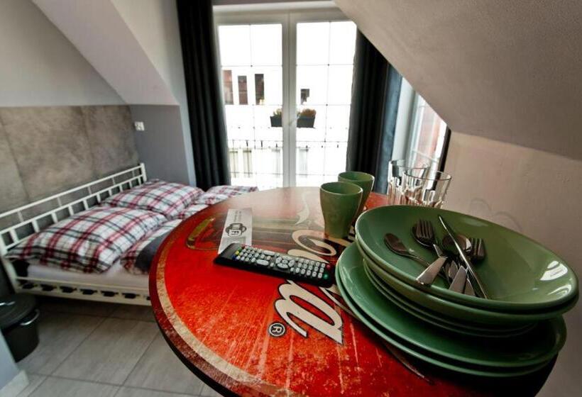 Номер Стандарт, Minihostel żary