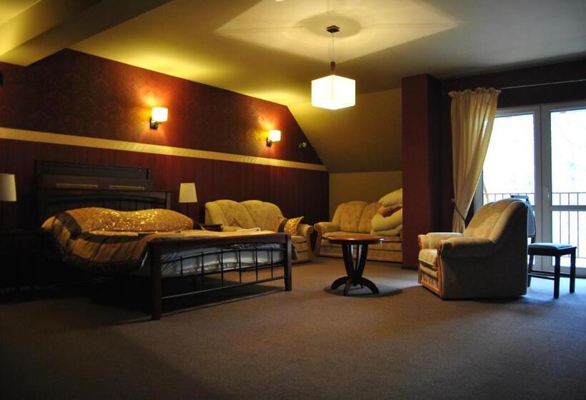 جناح, Motel Db2000