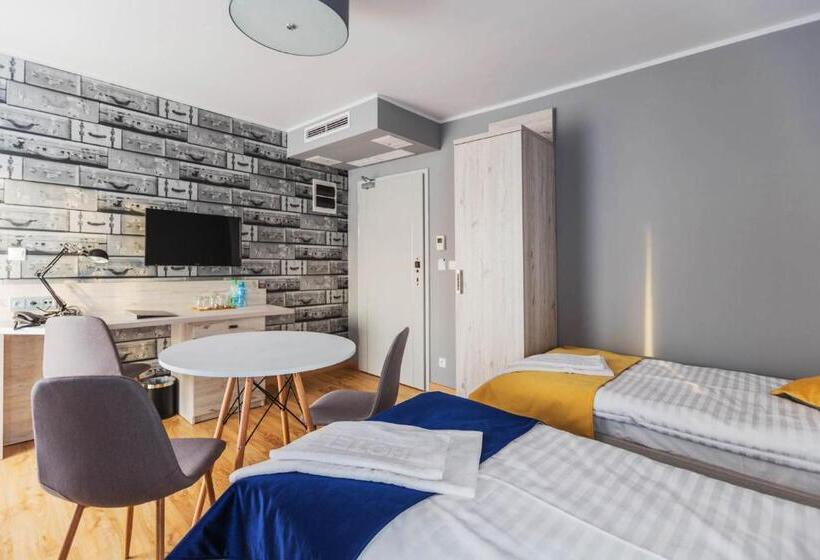 اتاق استاندارد سه نفره, Motel Mo&ja