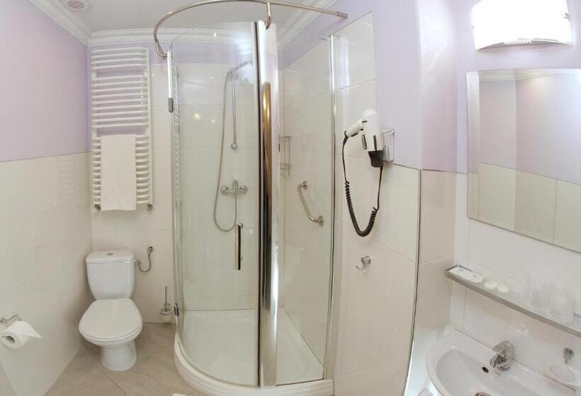 דירת חדר, Motel łużycki & Restauracja