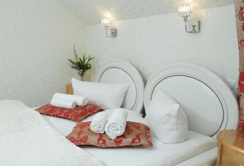 דירת חדר, Motel łużycki & Restauracja