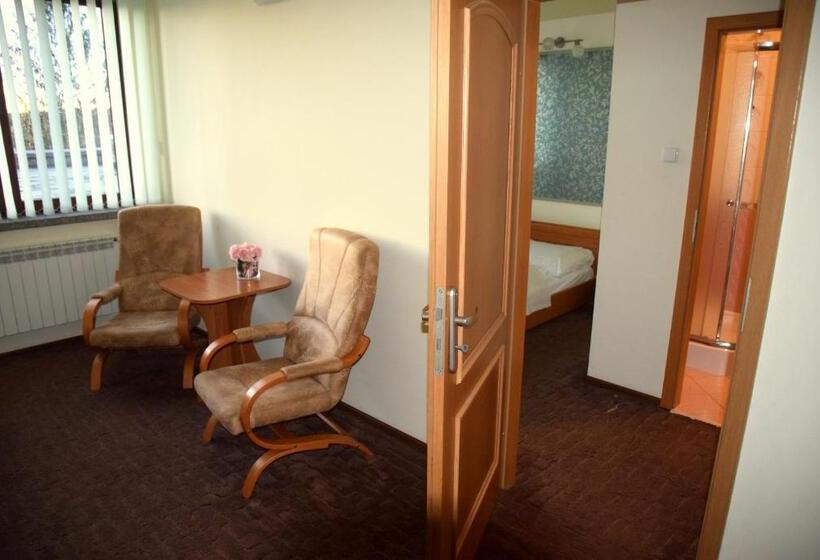 スイート, Zajazd Kwadrat