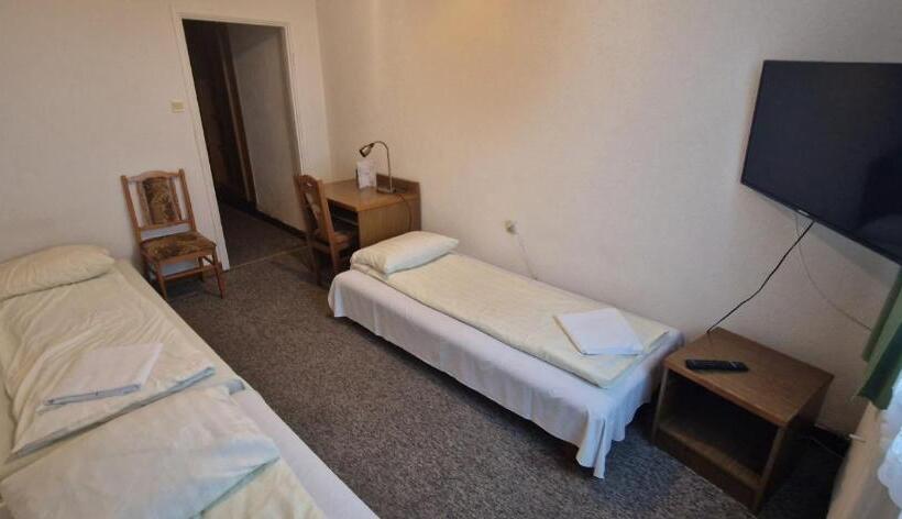 スタンダードシングルルーム, Pokoje Dom Turysty Sanok 24h