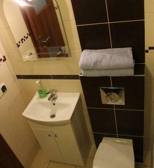 חדר סטנדרט לארבעה, Oaza