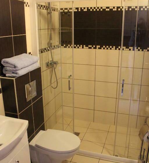 חדר סטנדרט לארבעה, Oaza