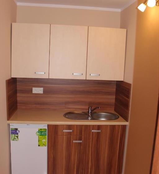 חדר סטנדרט לארבעה, Oaza